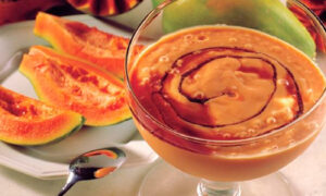 Creme de Papaya com Licor de Cassis